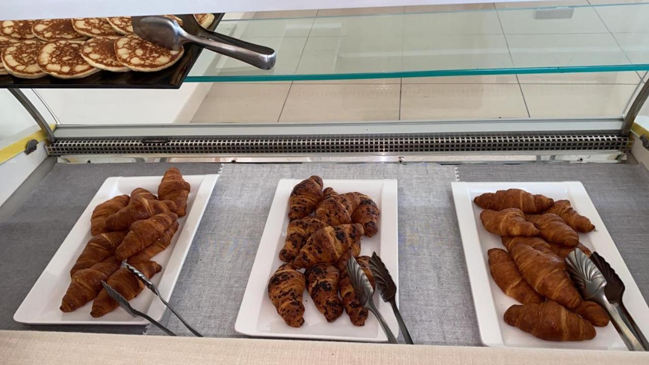 Hotel Astor Rimini Ngoại thất bức ảnh