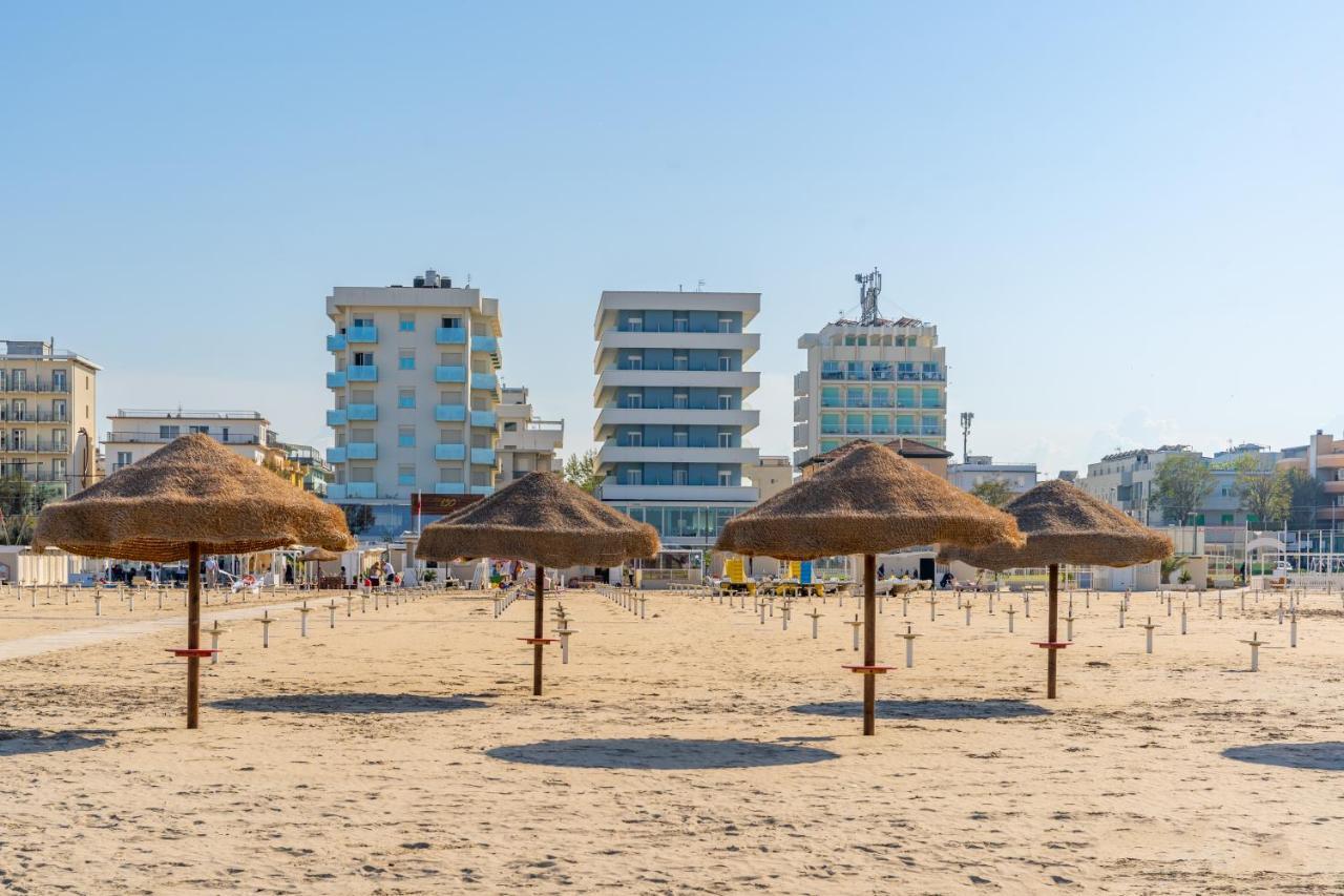 Hotel Astor Rimini Ngoại thất bức ảnh